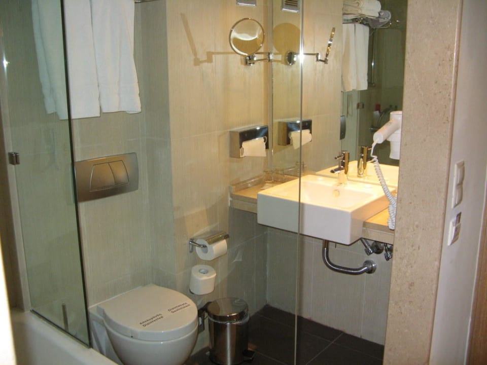 Badezimmer Olympian Bay Grand Resort