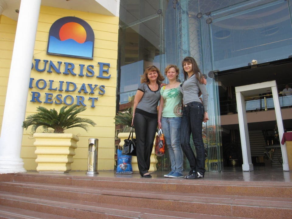 Домой SUNRISE Holidays Resort (Adults Only)