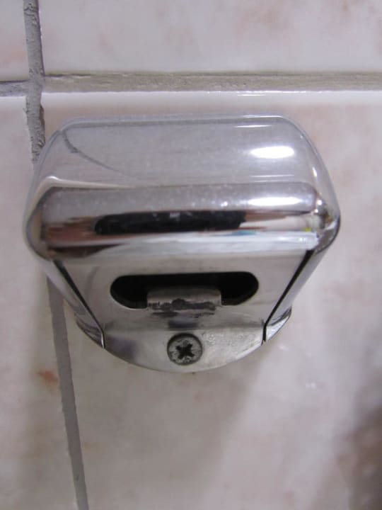 Flaschenöffner im Bad Lindos Princess Beach Resort & Spa