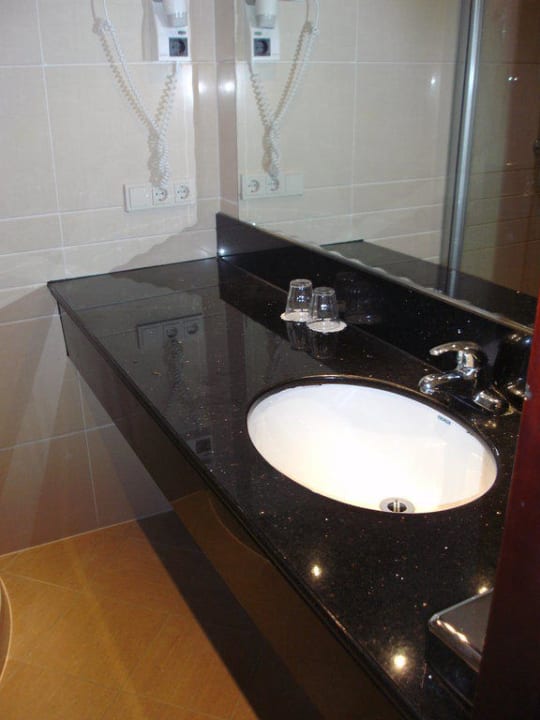 Waschbecken XO Hotels Blue Tower