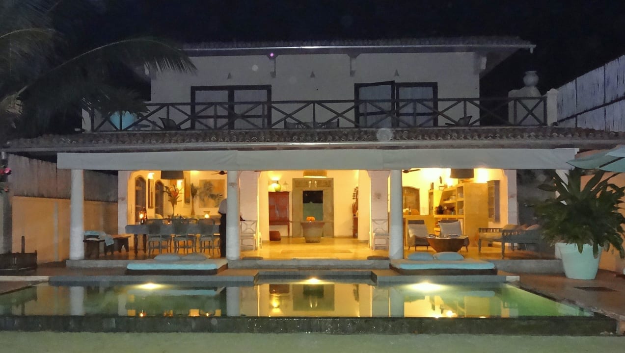  Villa bei Nacht Villa Sisindu C