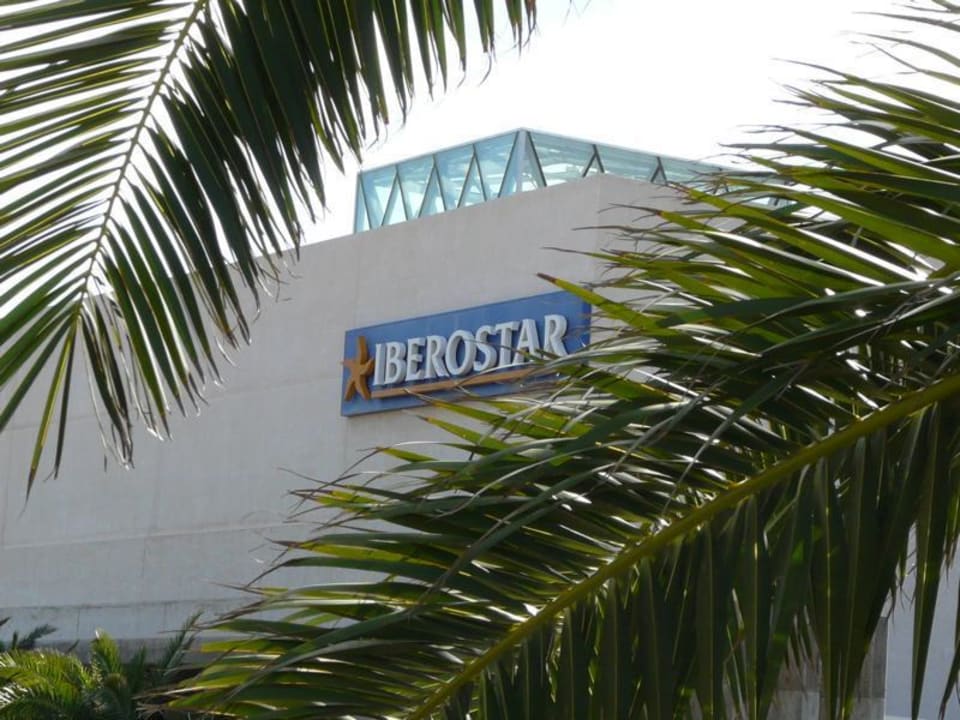 Hoteleingang Hotel Costa Calero