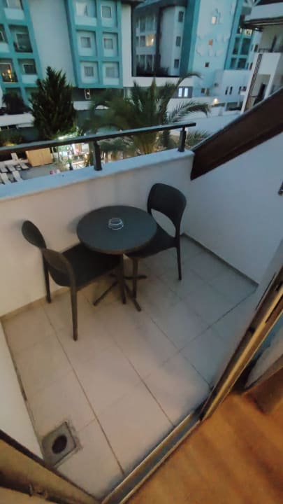 Zimmer Side Story Resort & Spa