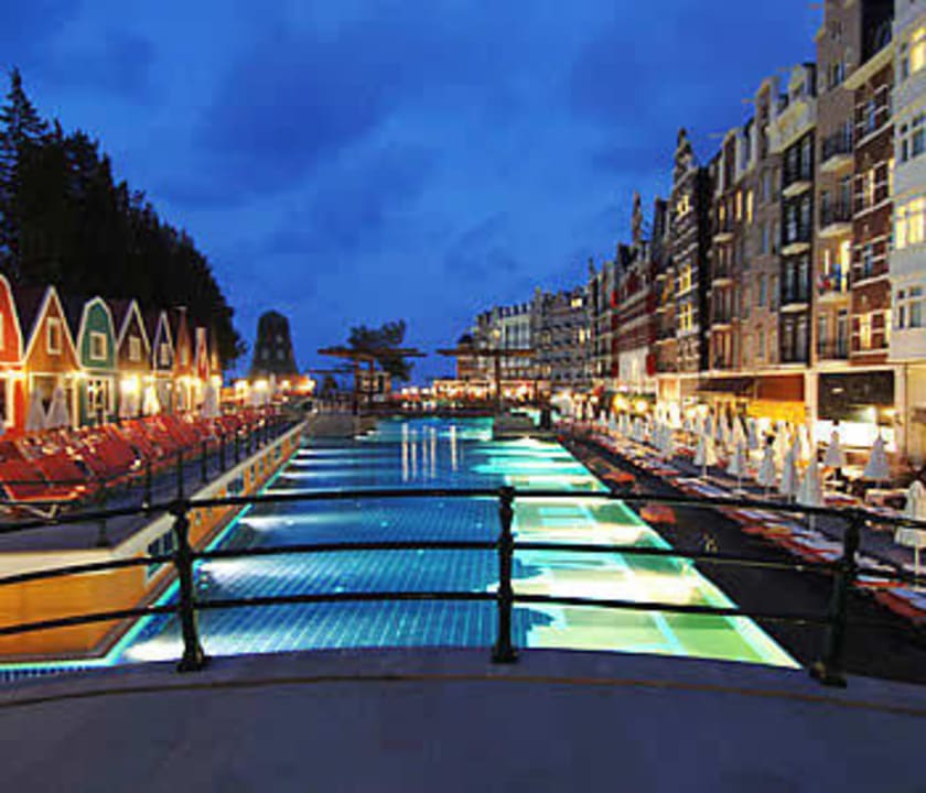 Bei Nacht Orange County Kemer