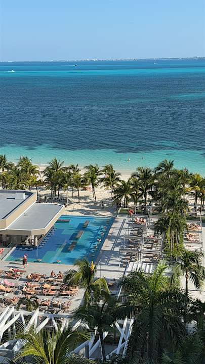 Pool Hotel Riu Caribe