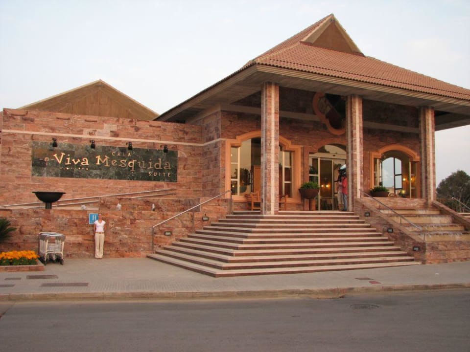 Eingang Hotel VIVA Cala Mesquida Suites & Spa 16+