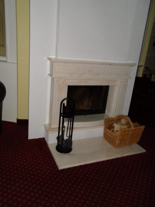 Kaminzimmer 3. Etage Schlosshotel Ballenstedt