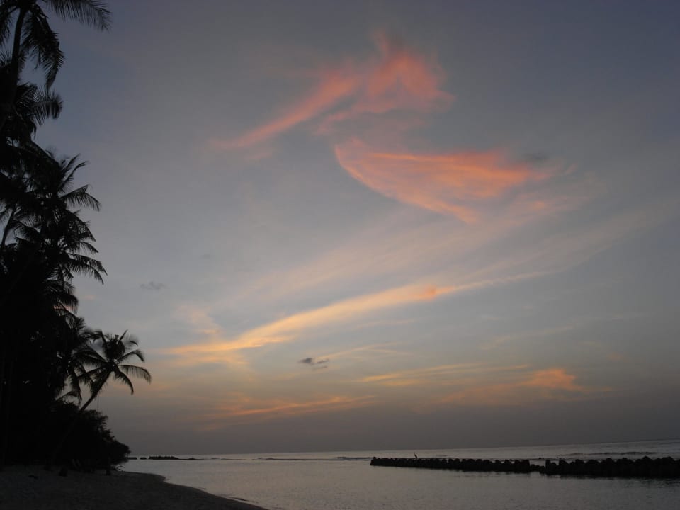 Sonnenuntergang Kuredu Island Resort & Spa