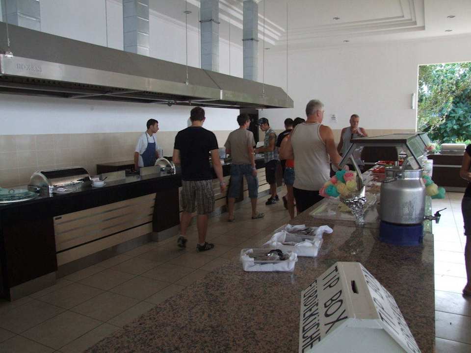 Teil des Buffets Hotel Sirma