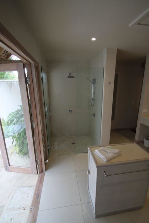 Dusche innen Hotel Little Polynesian