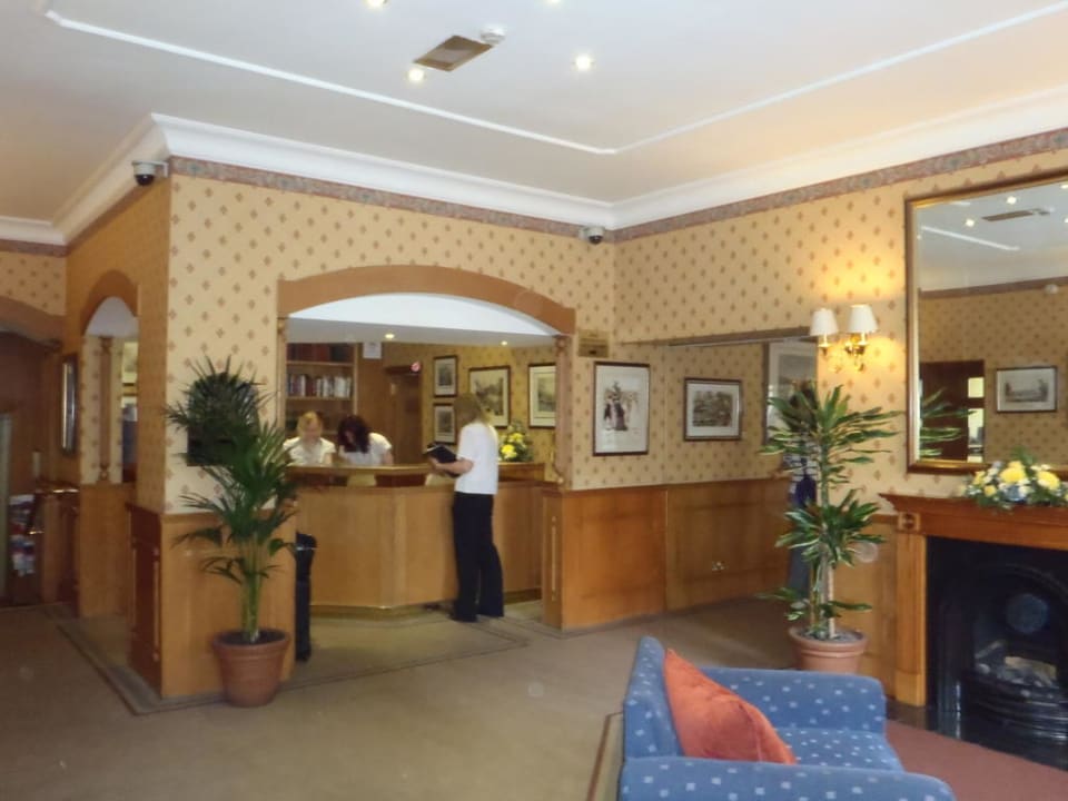 Rezeption Phoenix Hotel