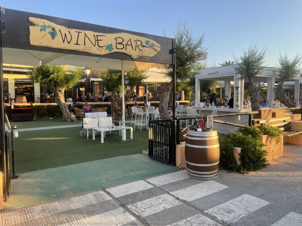 Gastro Anissa Beach & Village