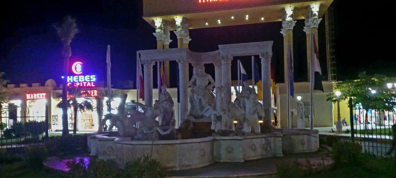 Gartenanlage Hotel Titanic Palace