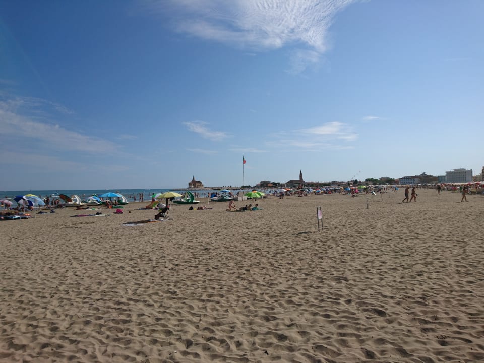 Strand Hotel Karinzia