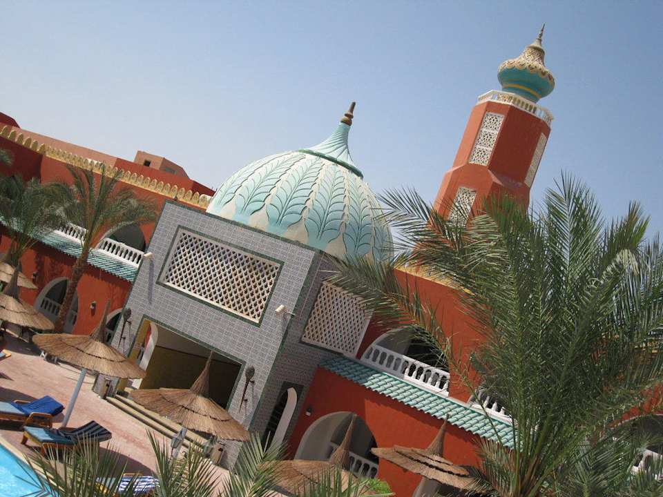 Панорама на один из бассейнов Pickalbatros Alf Leila Wa Leila Resort - Neverland Hurghada