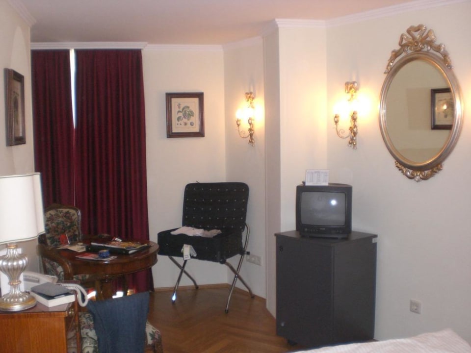 Zimmer im 5. Stockwerk Hotel Regina