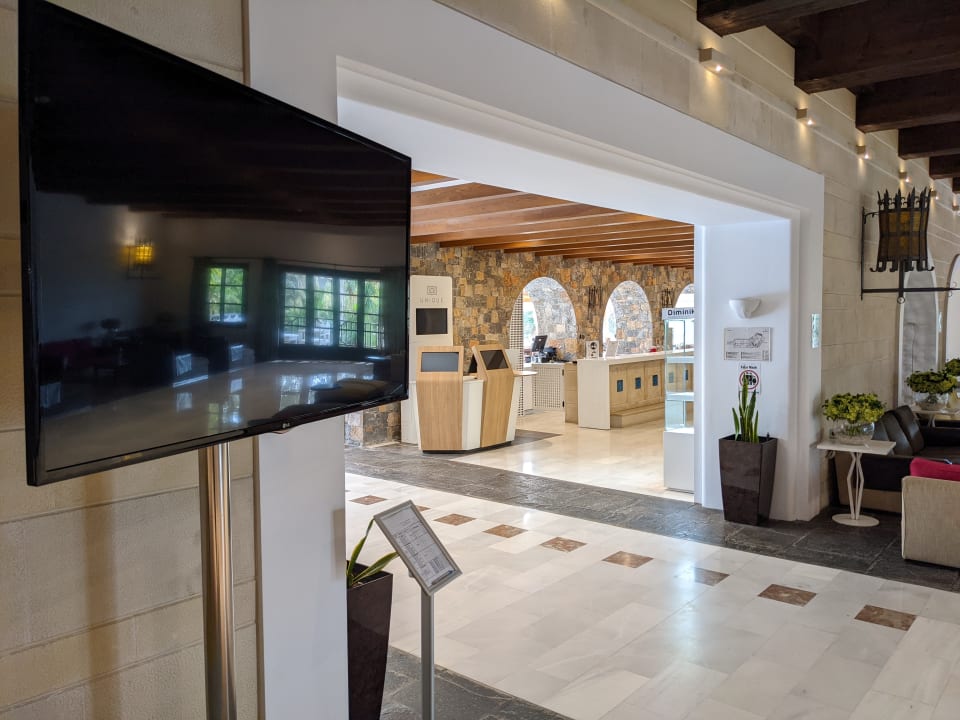 Lobby Apollonia Beach Resort & Spa
