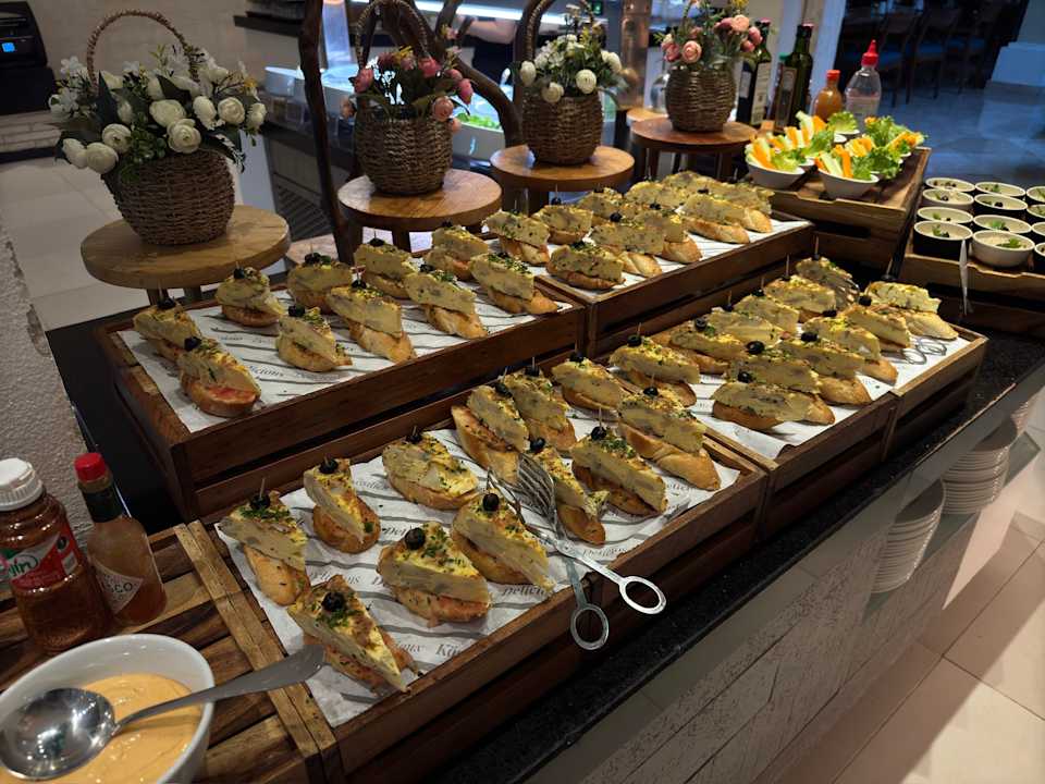 Gastro Iberostar Waves Tucan