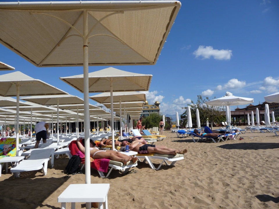 Strand und Liegen Aydinbey Kings Palace & Spa