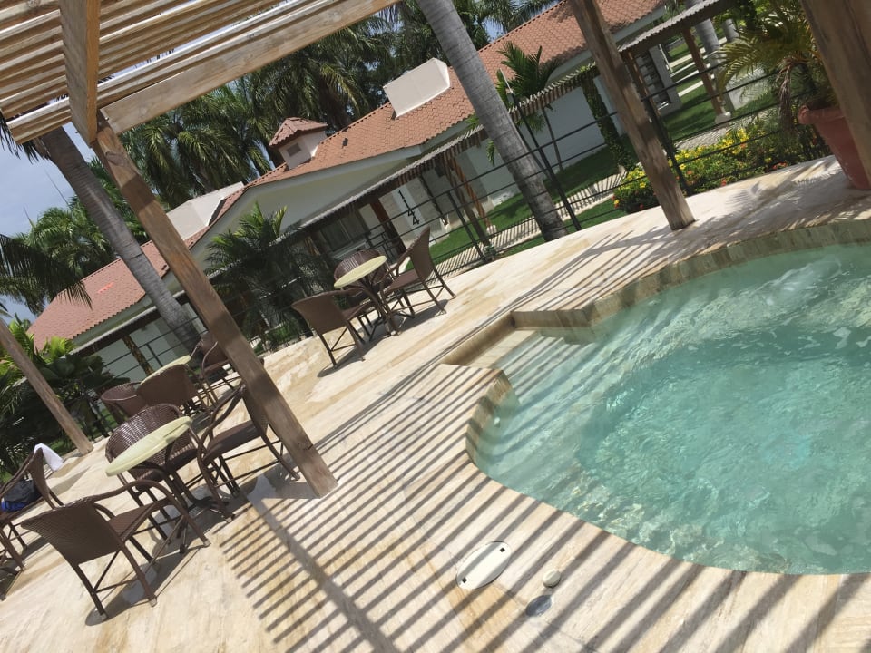 Pool Villas Bavaro Resort & Spa