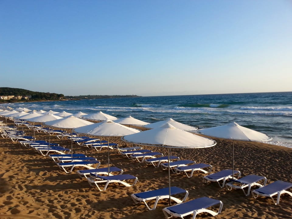 Popołudniowy spacer plażą  Aldemar Olympian Village