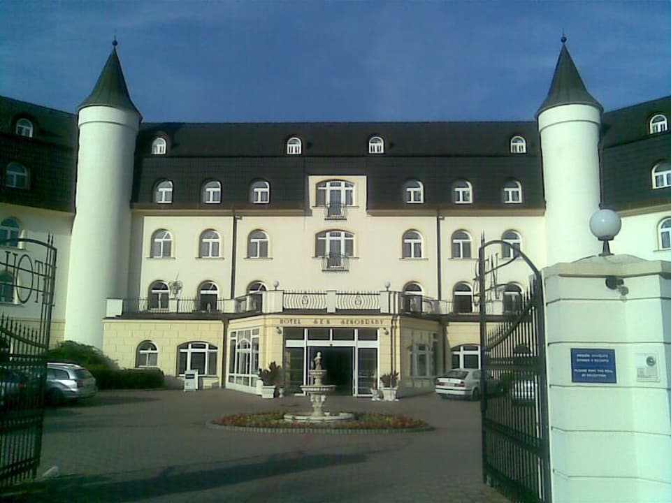 Eingangsbereich Hotel S.E.N. Senohraby