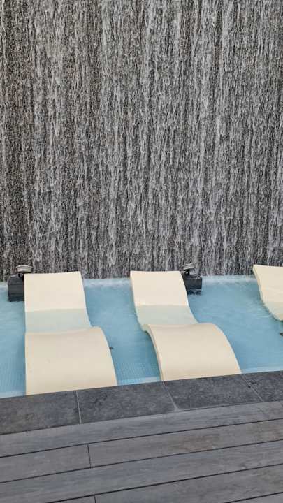 Pool Al Khoory Sky Garden Hotel