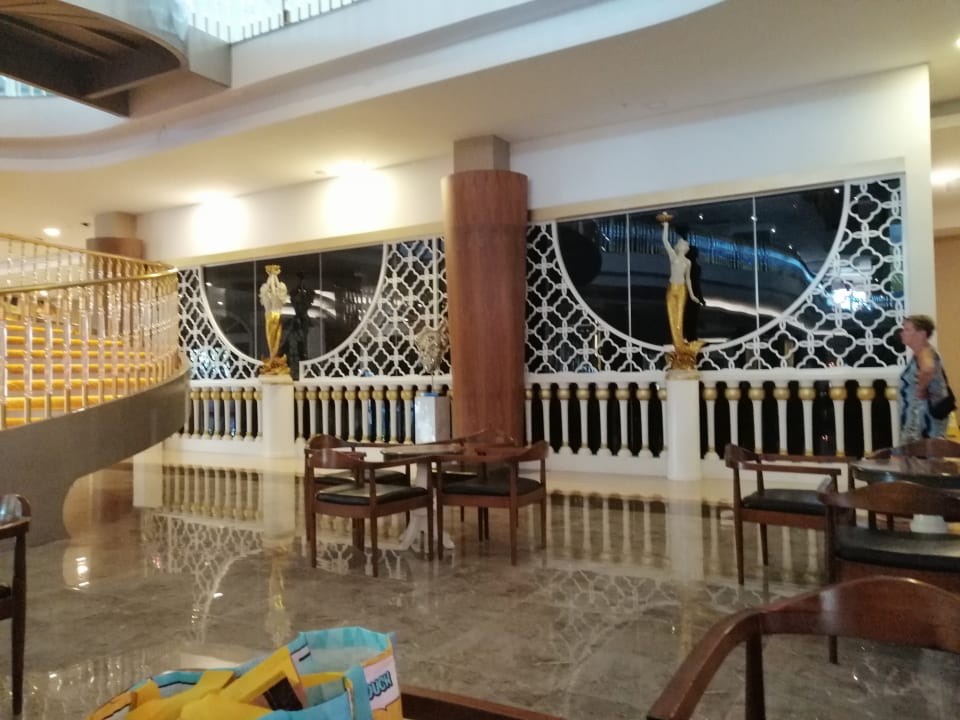 Lobby Dream World Aqua Hotel