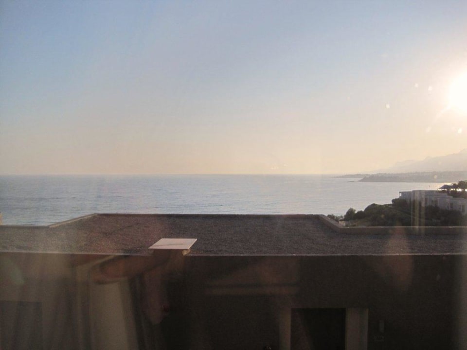 Ausblick aus dem Schlafzimmer im Familienzimmer Atlantica Mikri Poli Crete