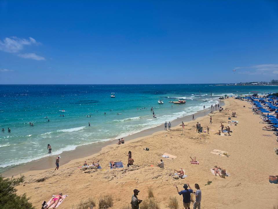 Strand Hotel Grecian Sands