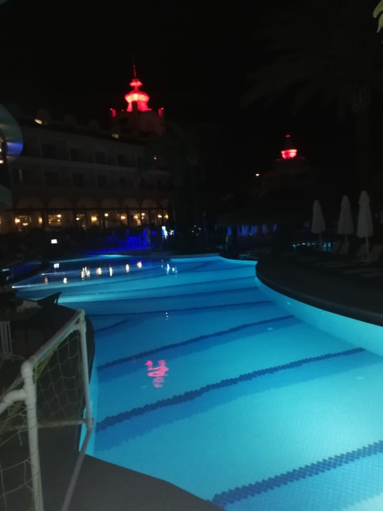 Pool Well Palace Side