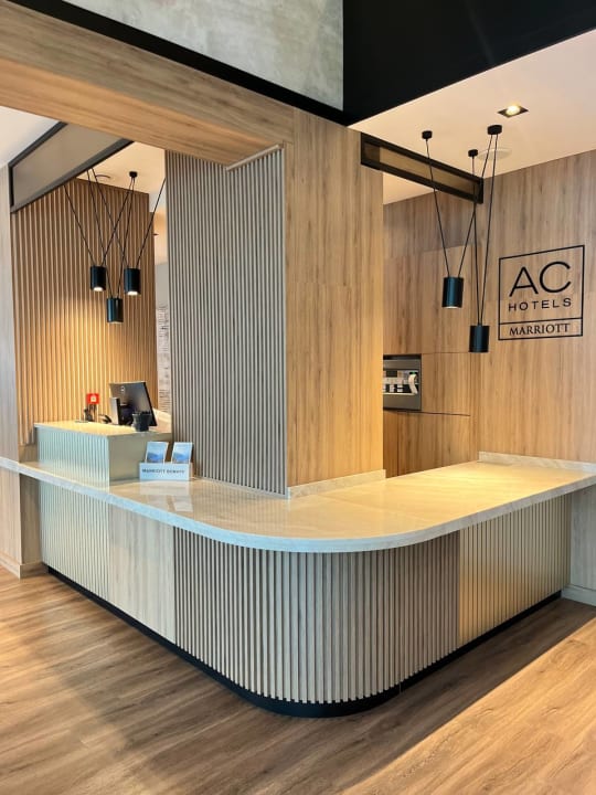 Lobby AC Hotel by Marriott Krakow
