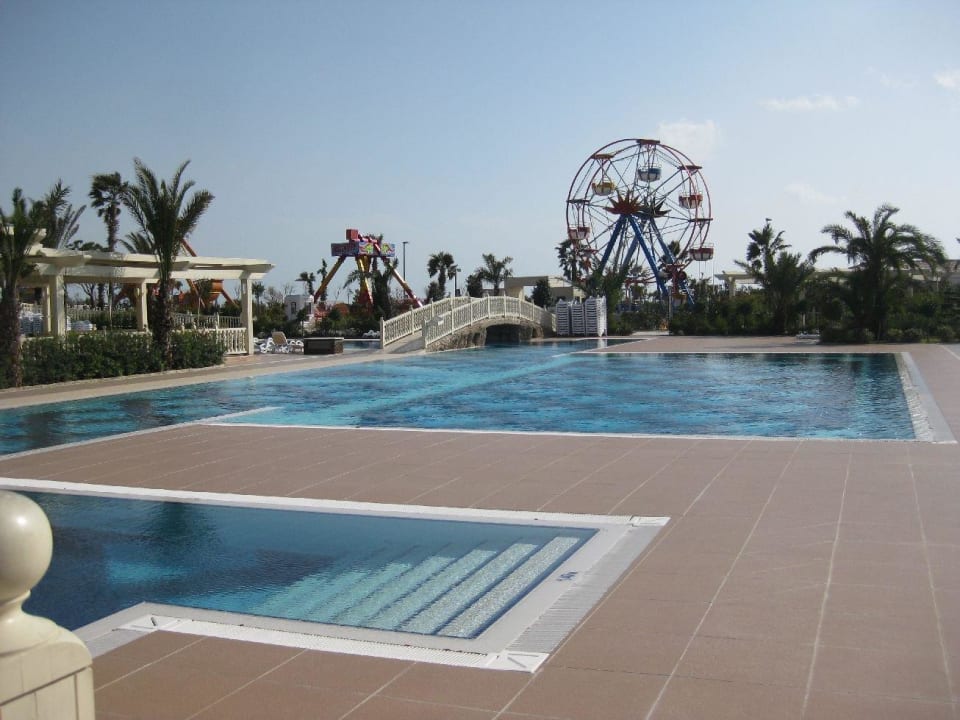 Pool Royal Alhambra Palace