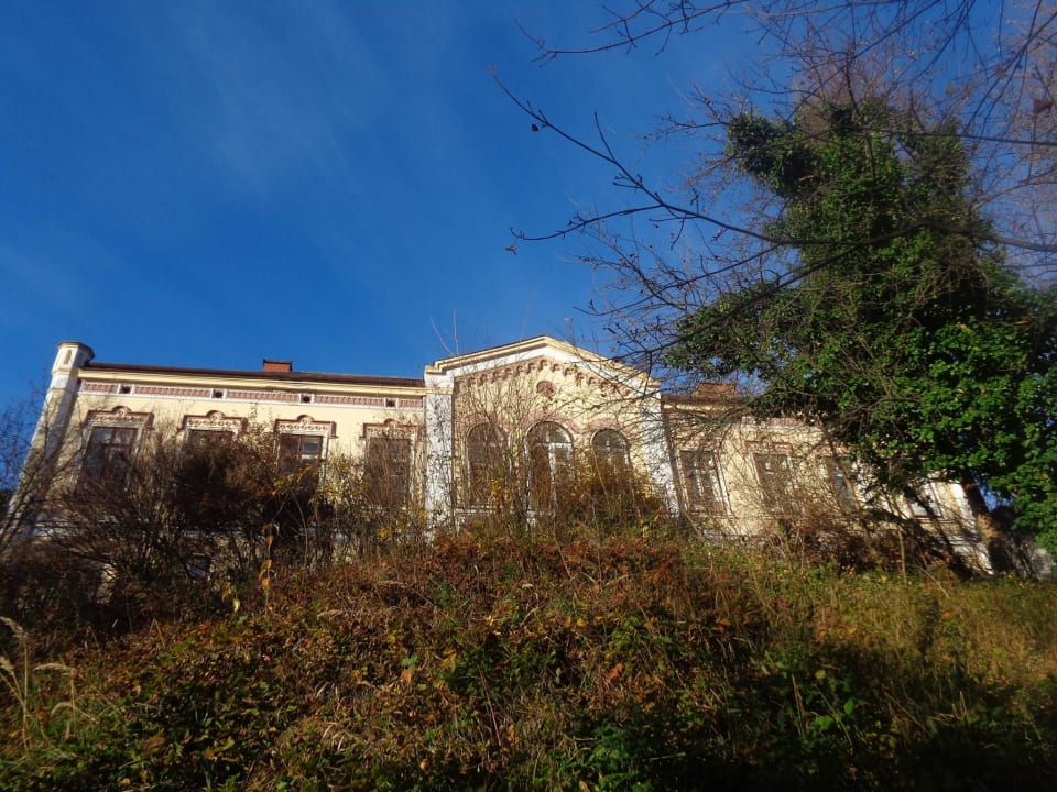 Außenansicht Sisi-Schloss Rudolfsvilla - Qunitett