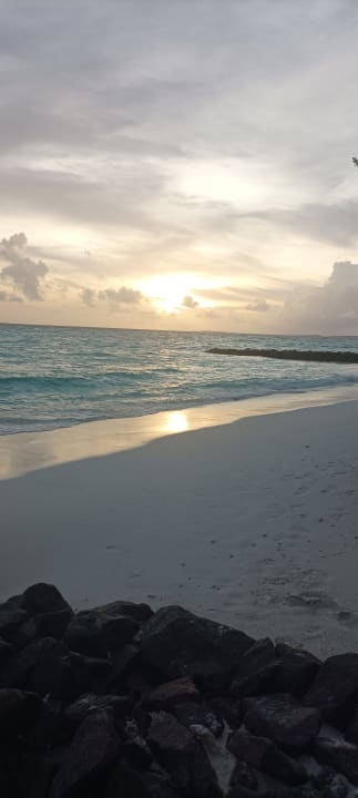 Strand Embudu Village