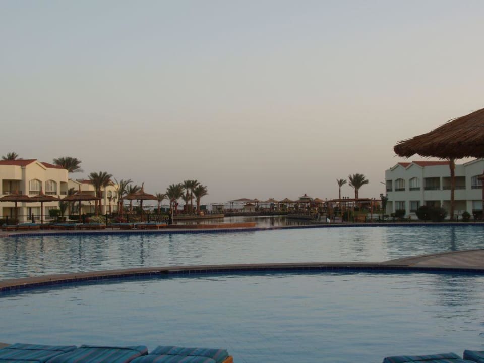 einer von vielen Pools Pickalbatros Dana Beach Resort - Hurghada