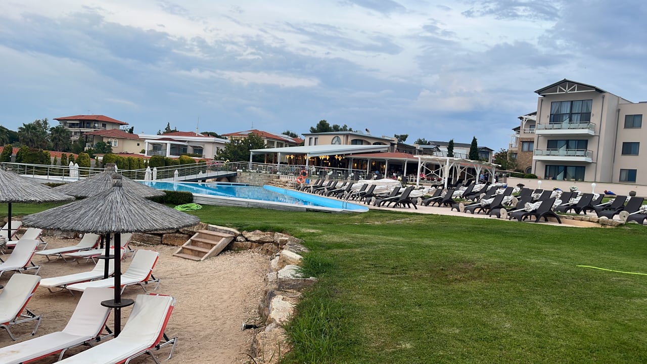 Pool Istion Club & Spa