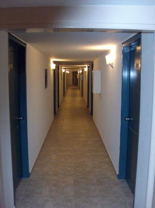 Gang Ammon Zeus Luxury Beach Hotel