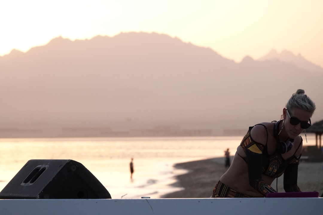 Lounge Musik mit D-Jane  ROBINSON SOMA BAY