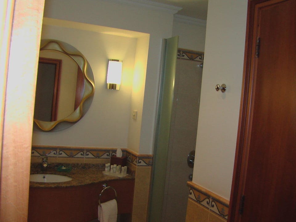 Bad Hotel Le Meridien Al Aqah Beach Resort