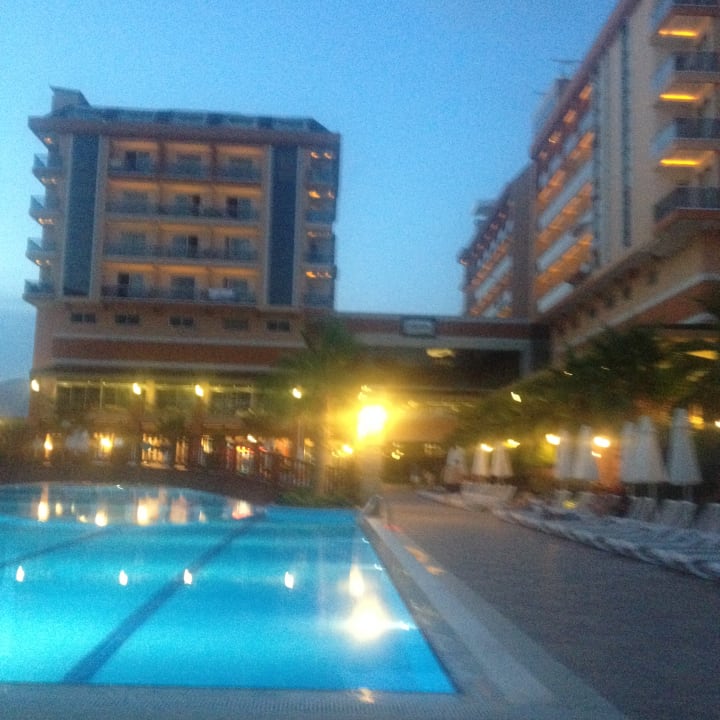 Außenansicht Dizalya Palm Garden