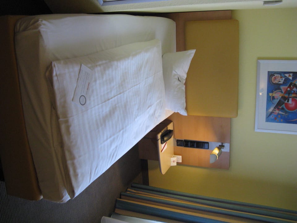 Einzelbett TRIBE Düsseldorf