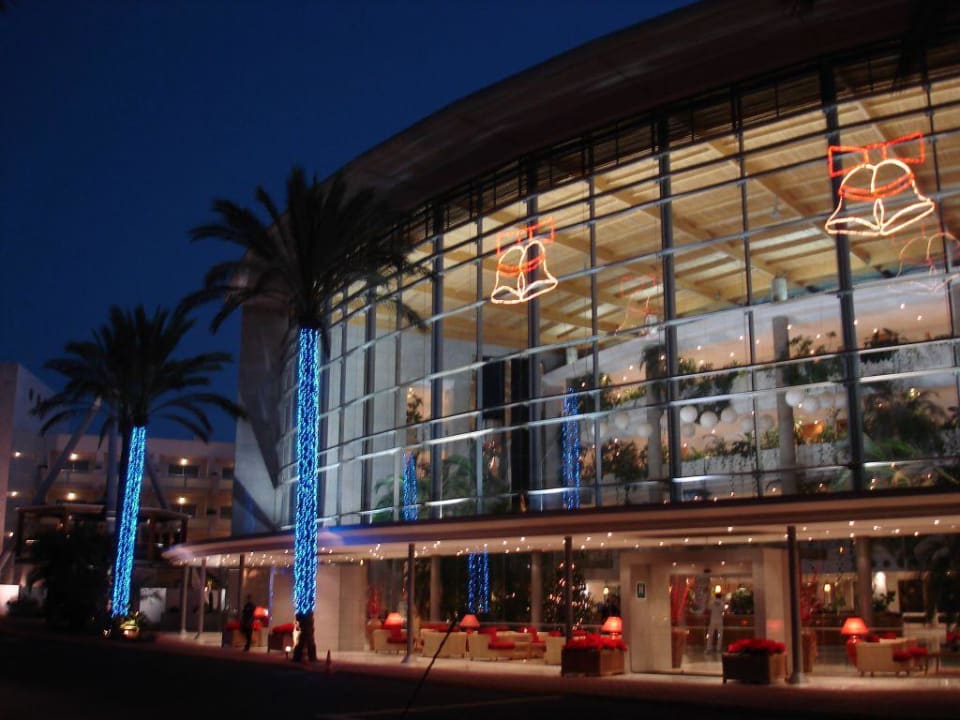 Außenansicht mit Weihnachtsdekoration Maspalomas Princess