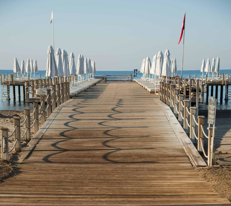 Steg am Strand Voyage Belek Golf & Spa