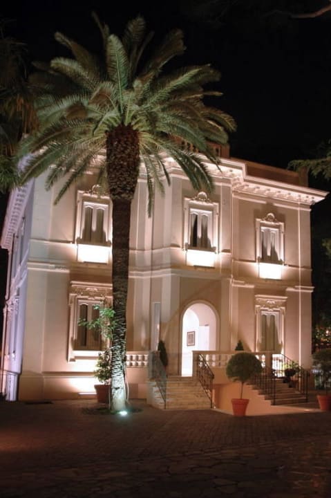 Villa Le Camelie Night Hotel Flora Frascati