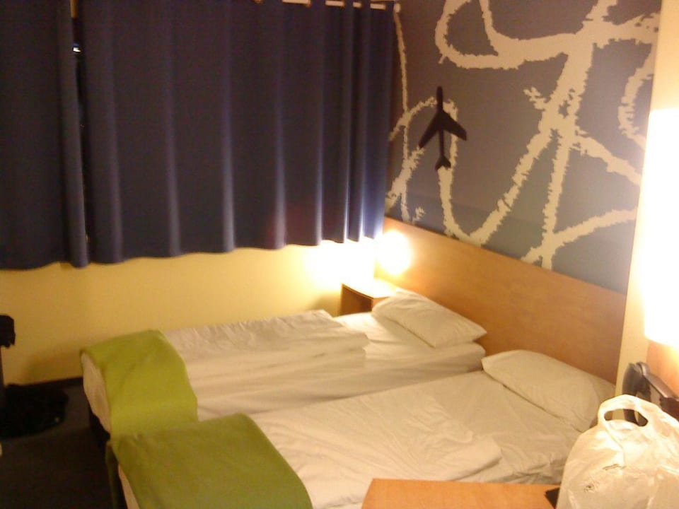 Zimmer B&B Hotel Frankfurt-Hahn Airport