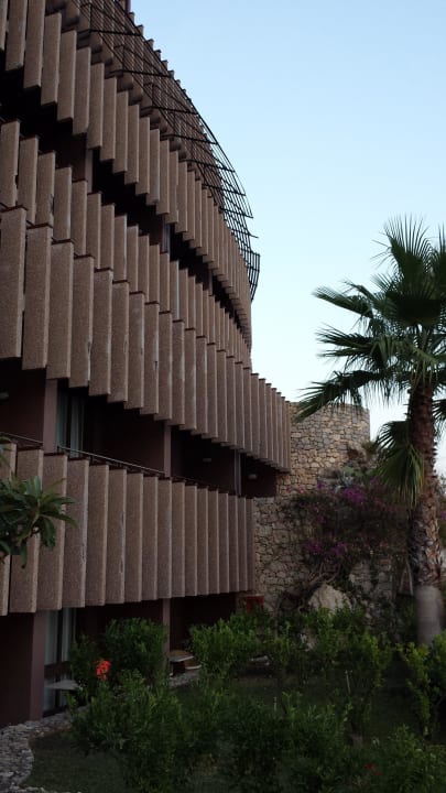 Das Luxus-Hotel aus den 70ern UNAHOTELS Capotaormina