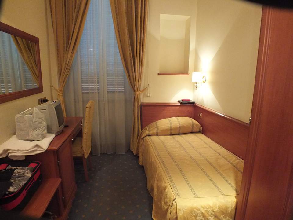 Zimmer nr. 205 Hotel Midi