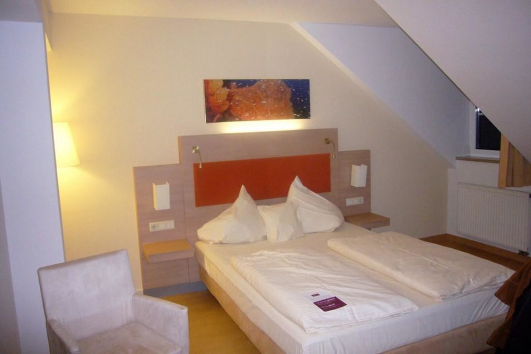 Doppelzimmer Dachgeschoss AKZENT Hotel Aufkirchen