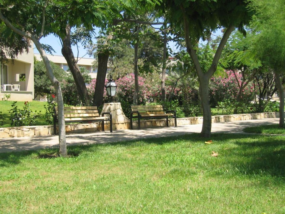 Weg durch den Garten Labranda Alantur Resort